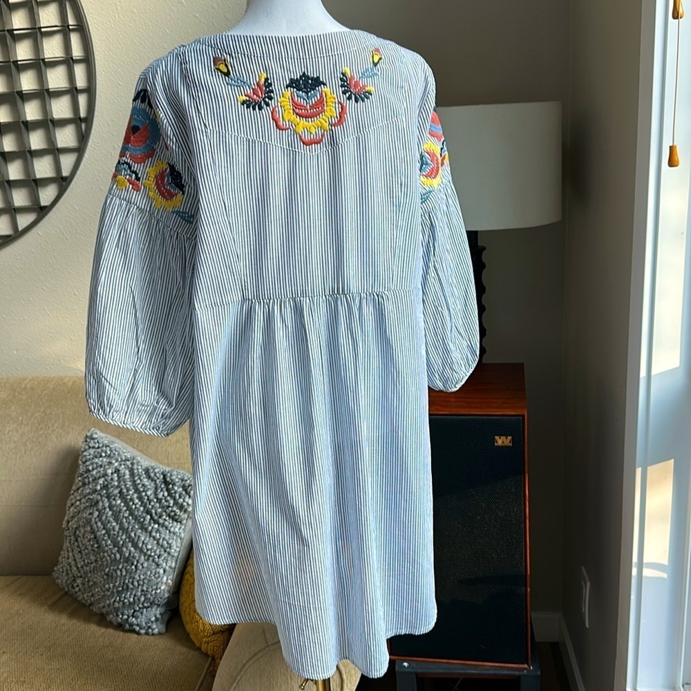 Retired Boho embroidered puff sleeve midi dress - Picture 3 of 8